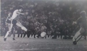 1980_Abril_River_Velez