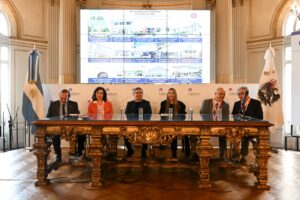 LA SALUD PÚBLICA, EJE DE ENCUENTROS, PROYECTOS Y DISTINCIONES EN LA LEGISLATURA