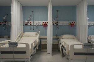 INAUGURARON OBRAS EN LOS HOSPITALES FERRER Y UDAONDO